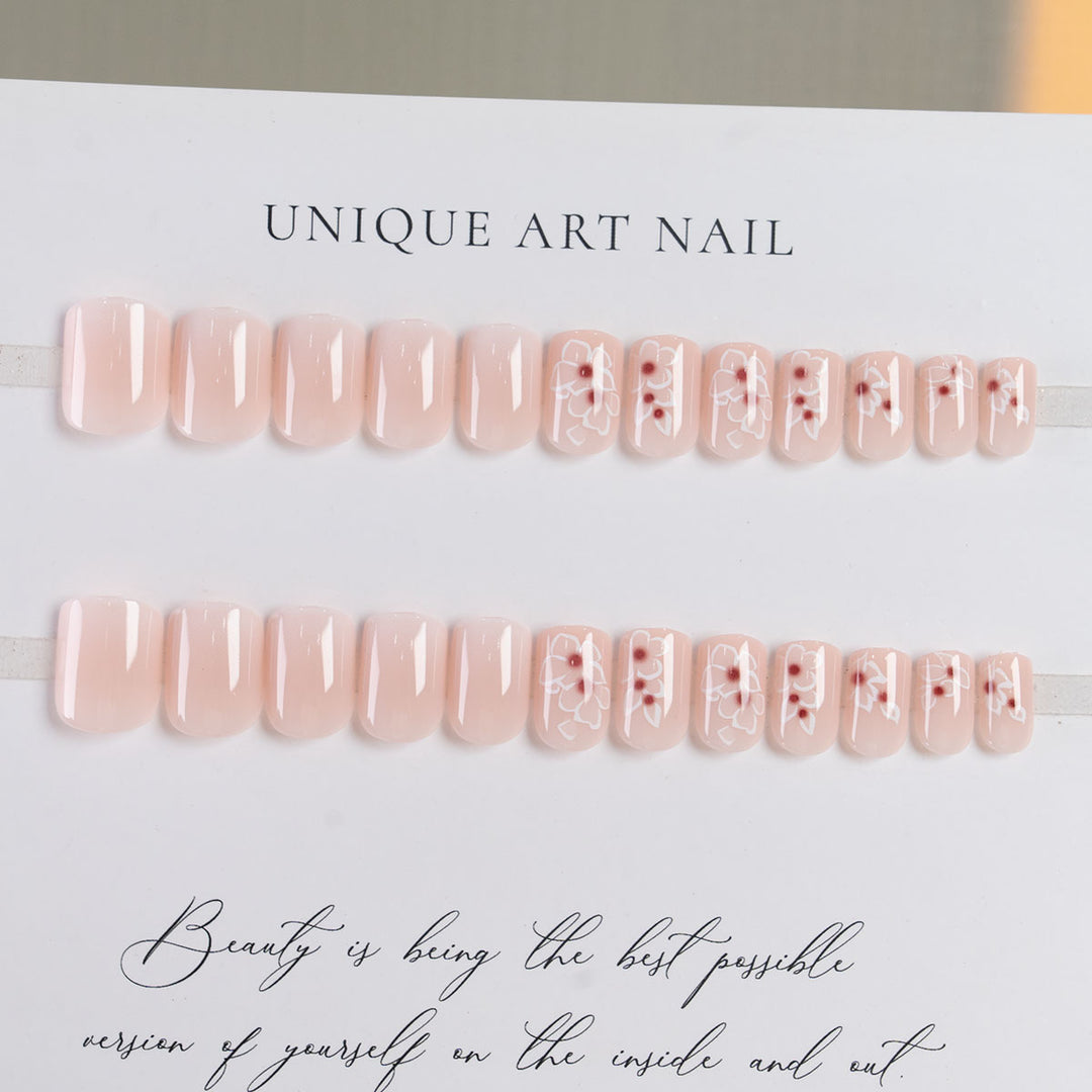Elegante florale Acryl-Nagelkunst