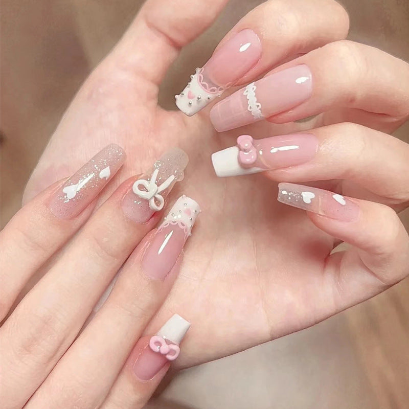 Dekoratives Press-On-Nageldesign Karnz