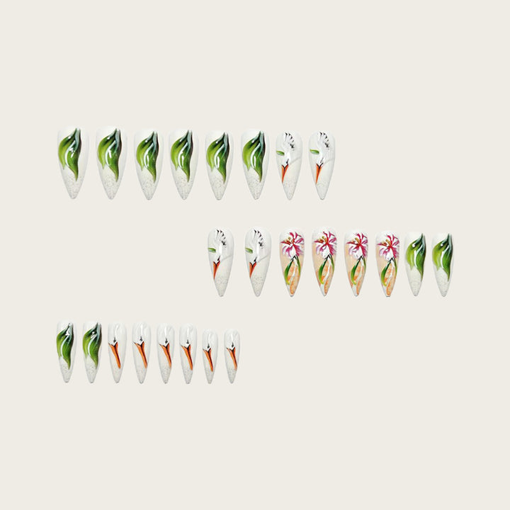 Kunstnagel-Set mit Floralem Storchendesign Karnz