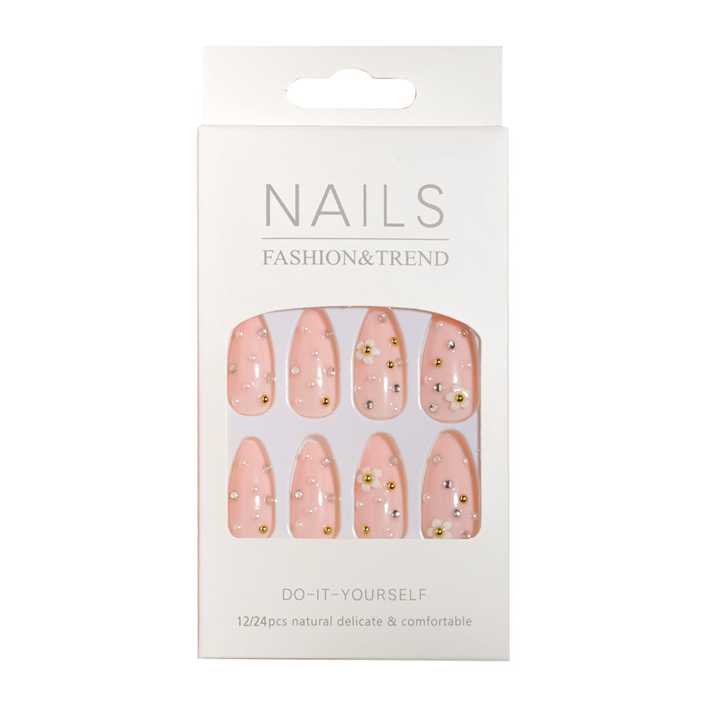 Kreatives DIY Press-On Nagelset Karnz