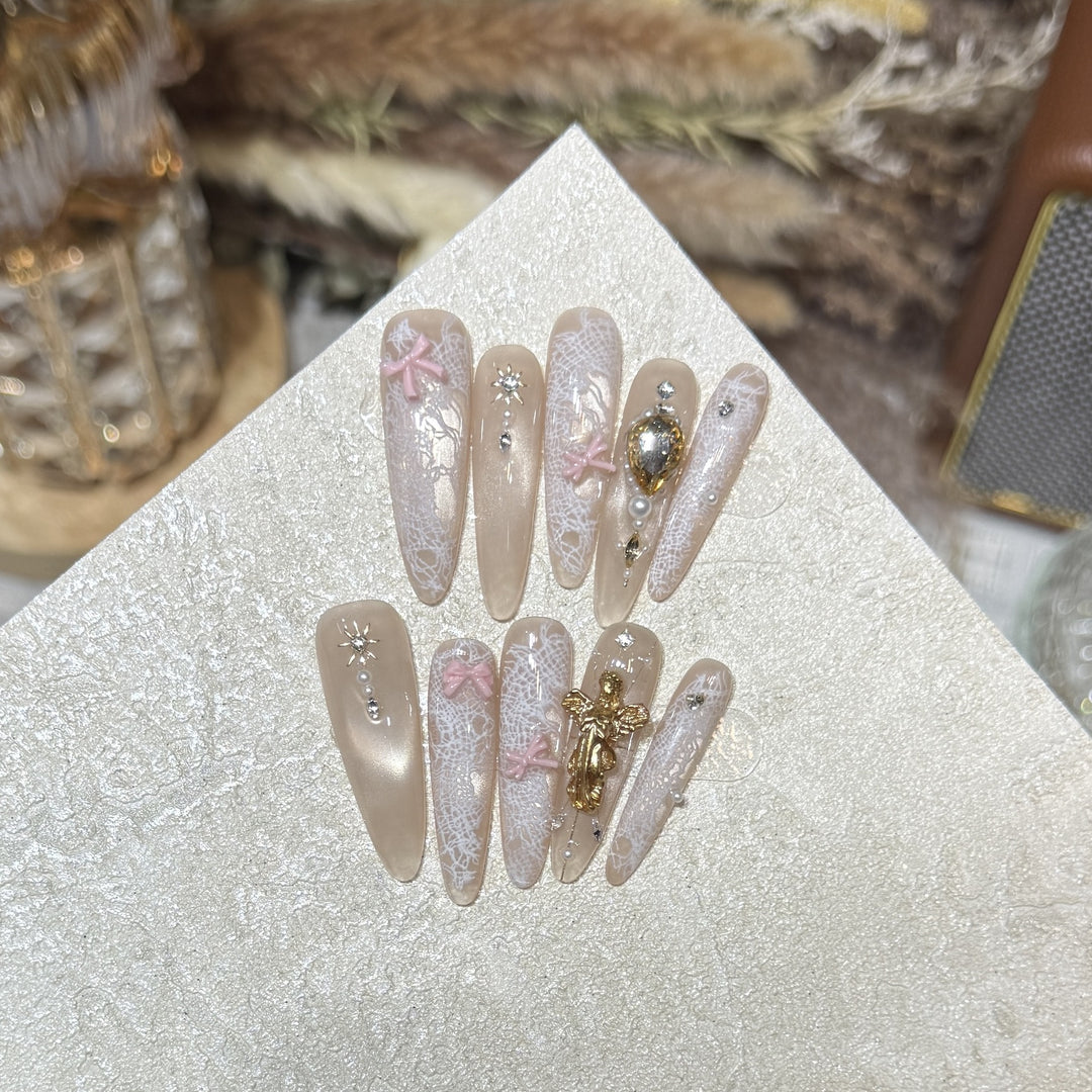 Dekorative Press-On Nagelspitzen Karnz