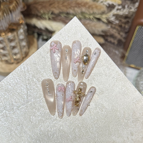 Dekorative Press-On Nagelspitzen Karnz