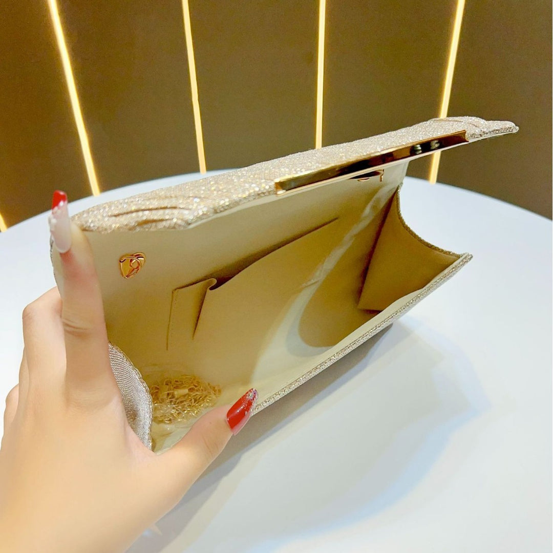 Texturierte Abend-Clutch