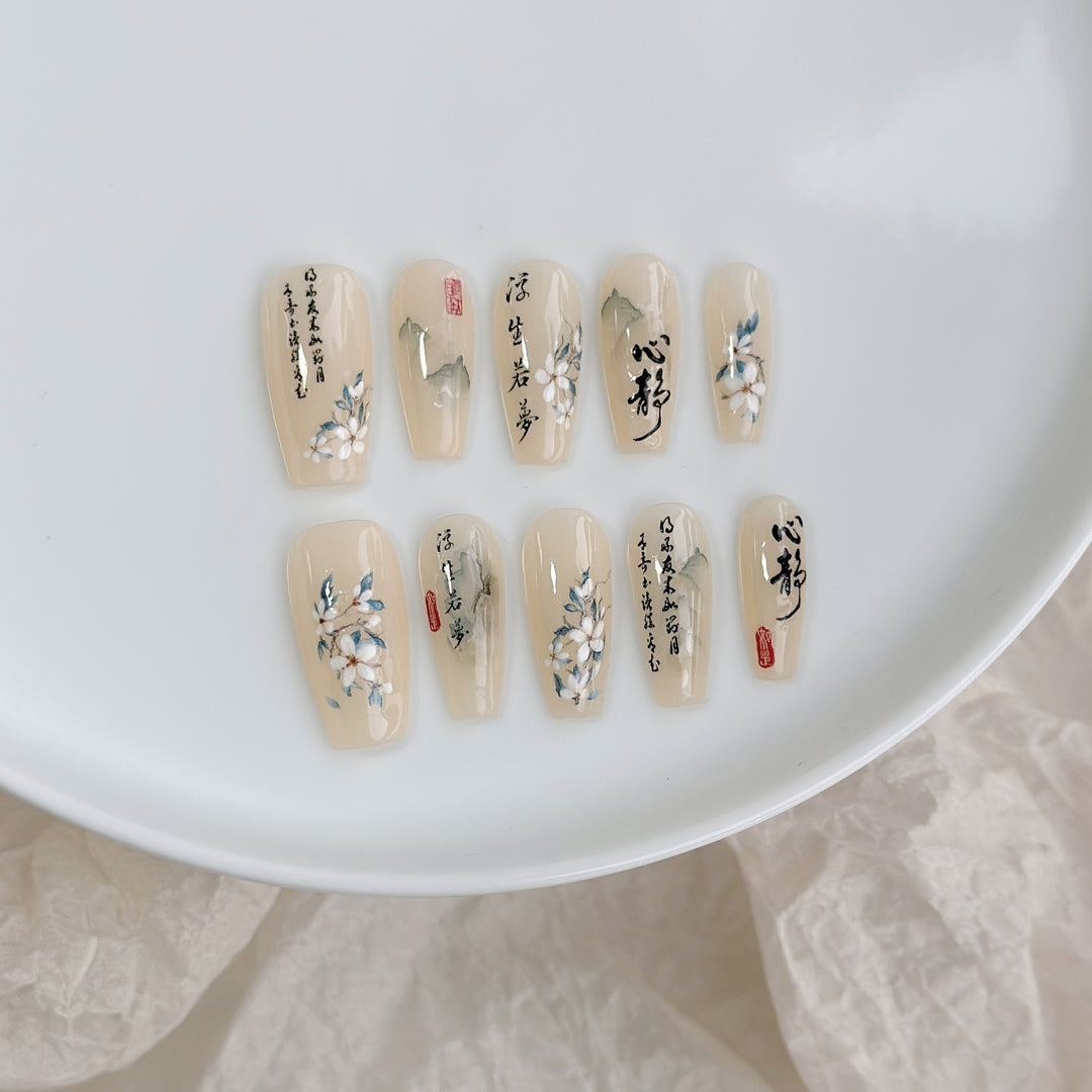Herz dekoriertes Press-On Nagelset