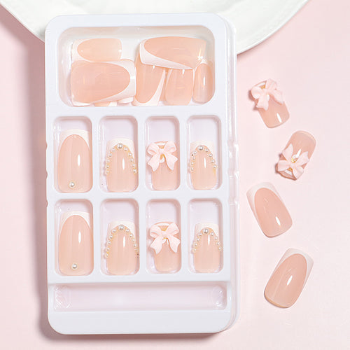Elegante dekorative Press-On-Nagelset Karnz