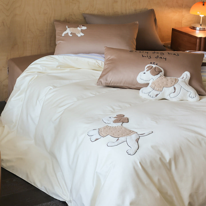 Bestickte Hund-Applikation Baumwolle Bettwäsche Set mit Wendbarem Gestreiftem Panel & Kissenbezügen