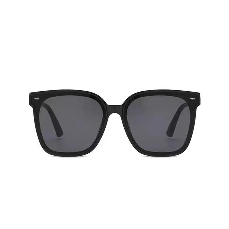 Damen stilvolle Sonnenbrille mit modischem Hingucker Karnz