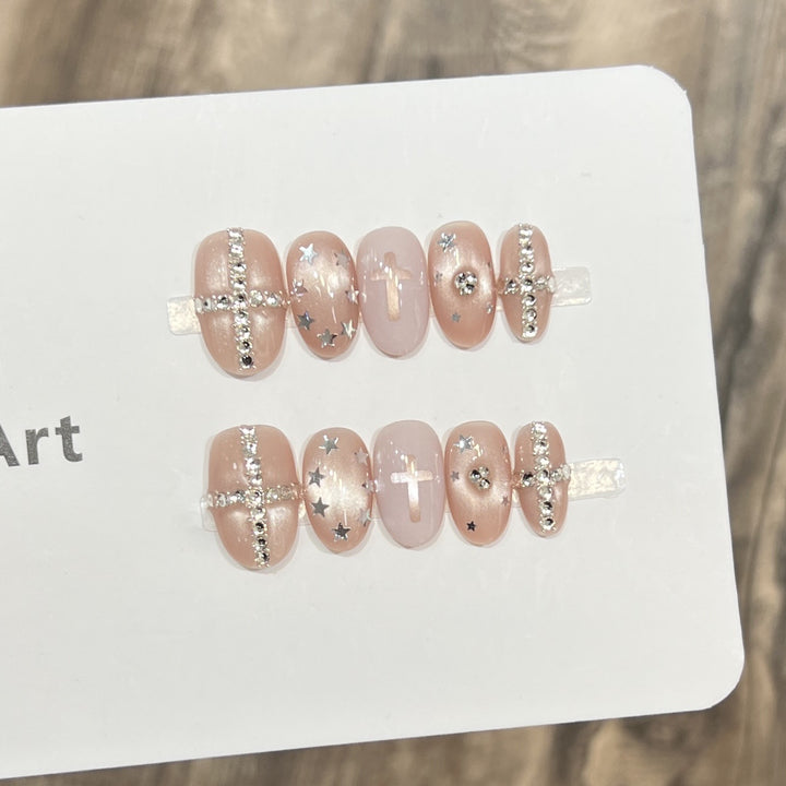 Dekoratives Press-On Nagelkunstset mit Stern- und Kreuzdesigns Karnz