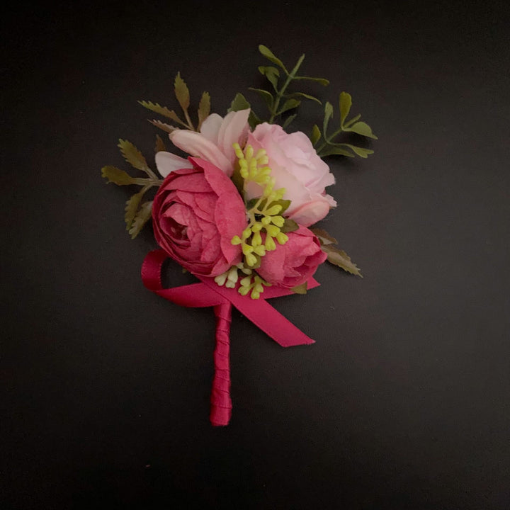 Klassische Blumen Corsage