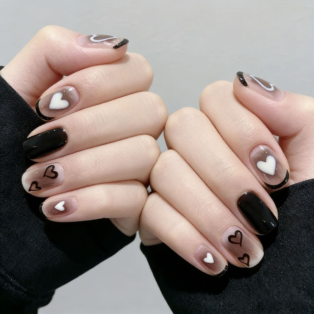 Kreative Herzmuster-Nail Art Verbesserungen Karnz