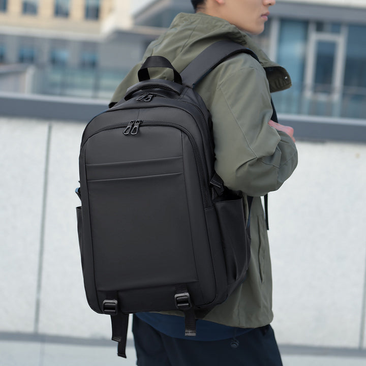 Vielseitiger technikverbesserter Rucksack Karnz