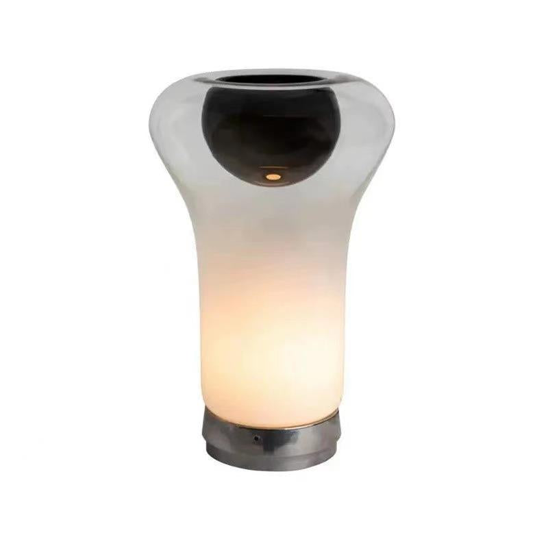 Elegante Glas Tischlampe mit einzigartigem Design