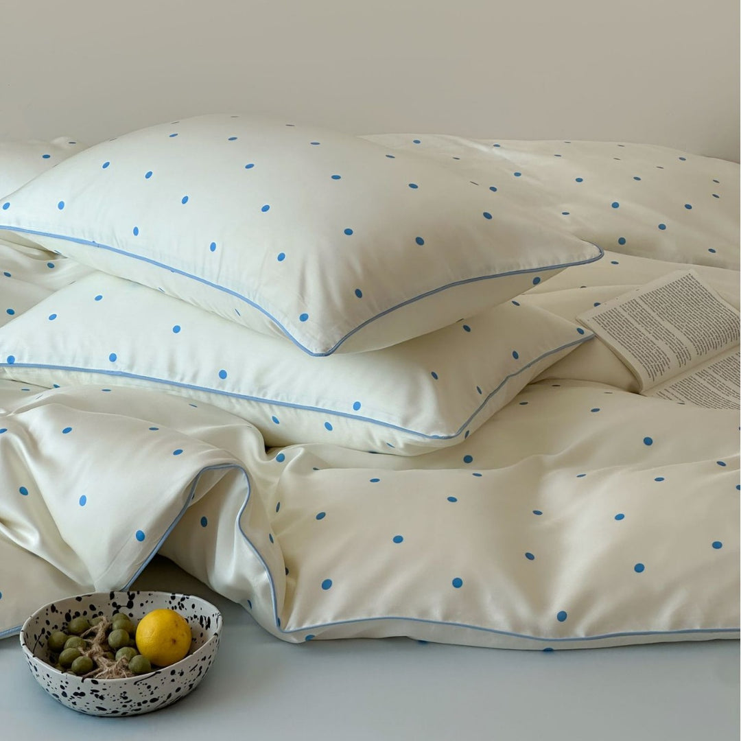 Polka-Dot Baumwollsatin Bettbezug Set mit kontrastfarbiger Paspel und Kissenbezügen