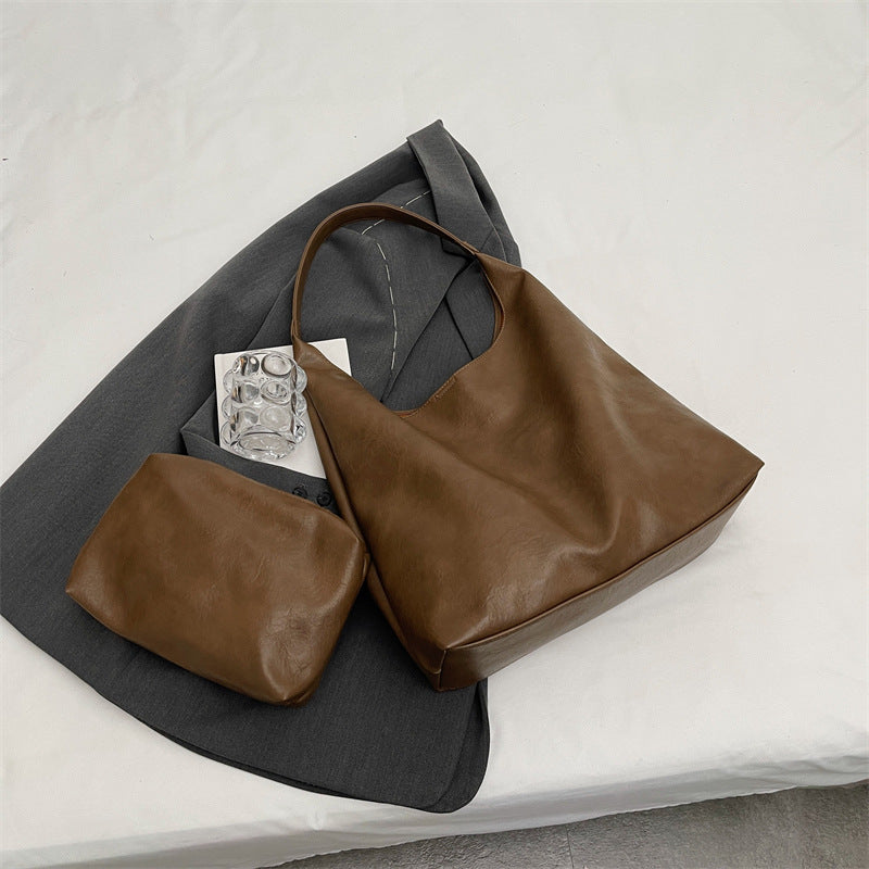 Minimalistischer Leder Tote Karnz