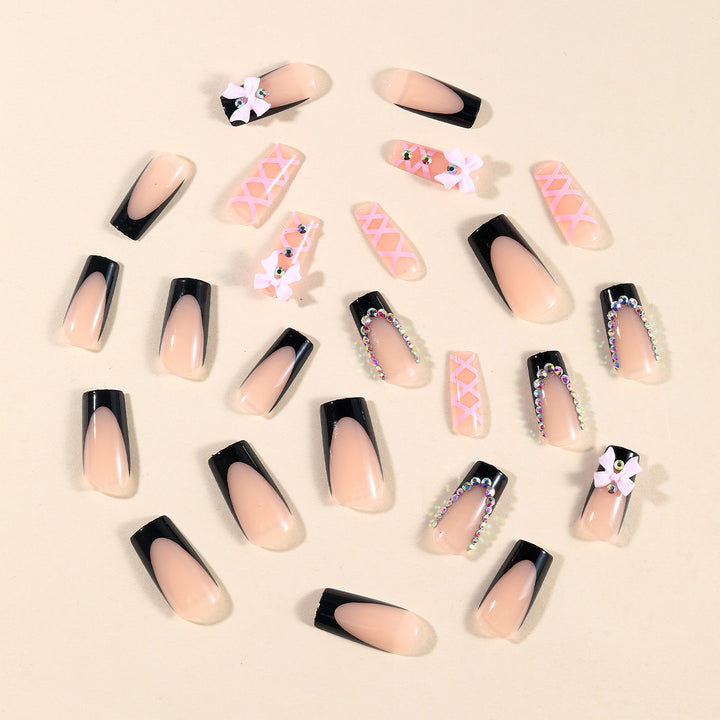 Dekoratives Langes Stiletto Nagelkunstdesign Karnz