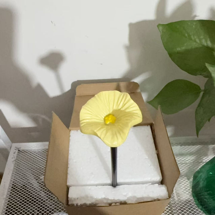 Dekorative Blume aus hochwertigem Kunststoff Karnz