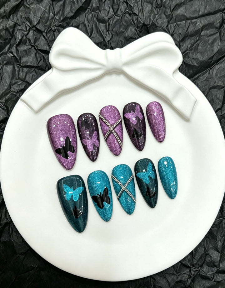 Künstlerisches Press-On-Nagelset mit Schmetterlingsmotiven
