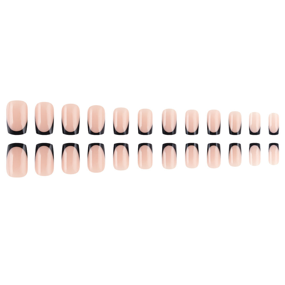 Elegante Französische Tipp Nagelverlängerungen Karnz