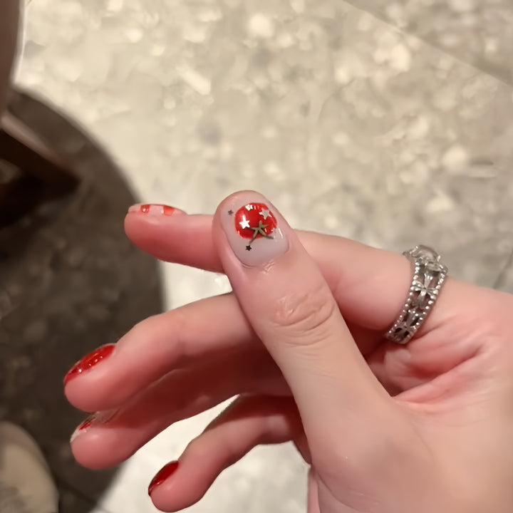 Künstliche Kunstnägel mit Fruchtigem Erdbeerdesign Karnz
