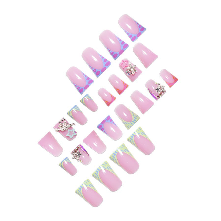 Dekorative 3D Stern-verzierte Nagelkunst Karnz