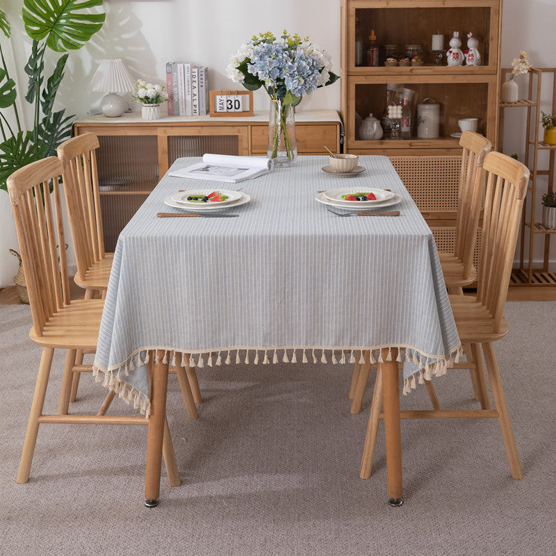 Gestreifte Stricktischdecke