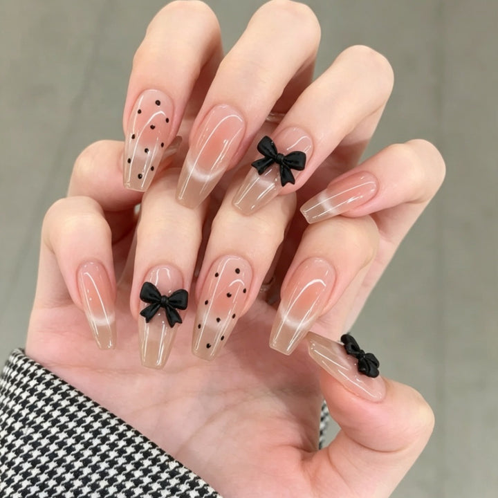 Modische Nagelkunst Karnz