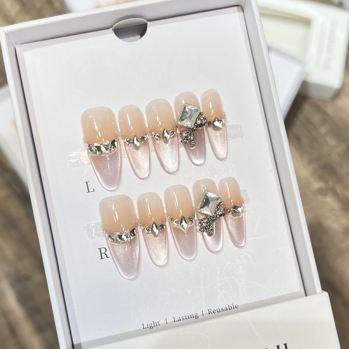 Elegantes wiederverwendbares Press-On-Nagelkunstset