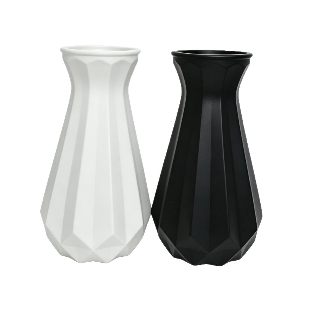 Elegante geometrische Dekovase Karnz