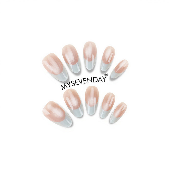 Elegante Press-On Nagelset mit French Tip Design Karnz