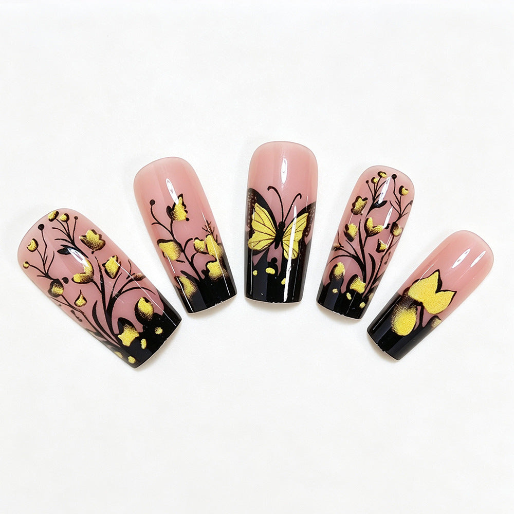 Schmetterlings-Blumen-Nagelkunst-Design Karnz