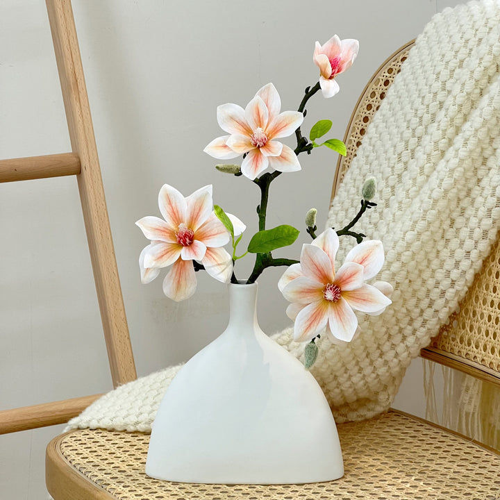 Dekorative künstliche Blumenarrangement
