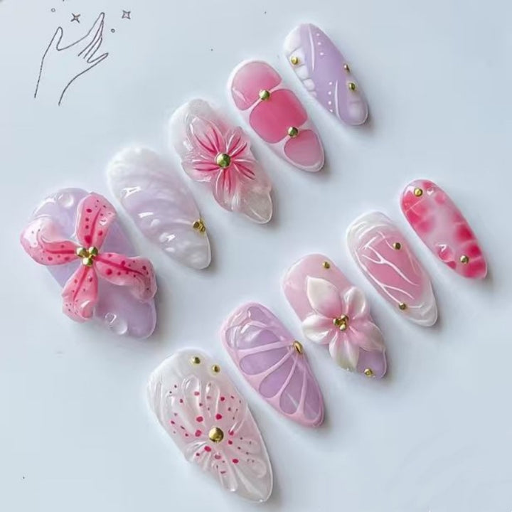 Künstlerische Blumen Press-On Nagelkollektion Karnz