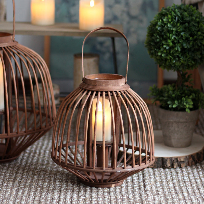 Dekorative Rattan-Laterne Karnz