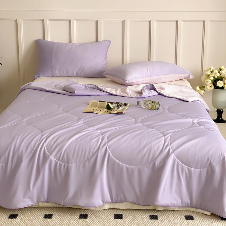 Leichte Steppdecke aus Mikrofaser-Satin, atmungsaktiv und hypoallergen