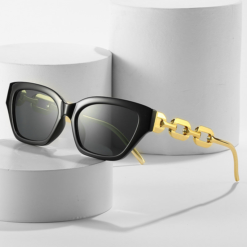 Damen Sonnenbrille mit einzigartigem Kettendesign Karnz