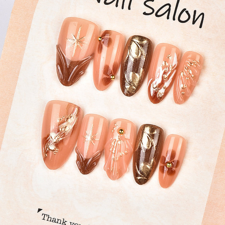 Kunstvolle Nagellackkollektion Karnz