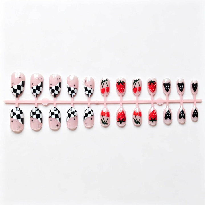 Kreatives florales und fruchtiges Nagelkunst-Set