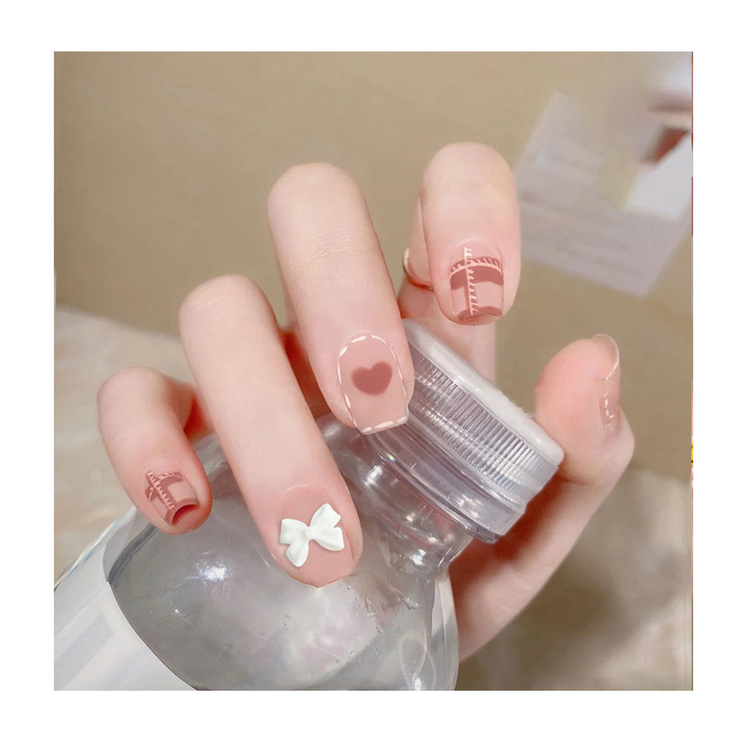 Kreatives Nail Art Press-On Set