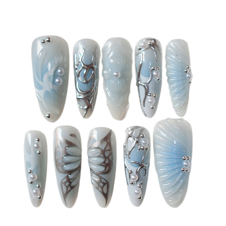 Künstlerisches Press-On Nageldesign Karnz