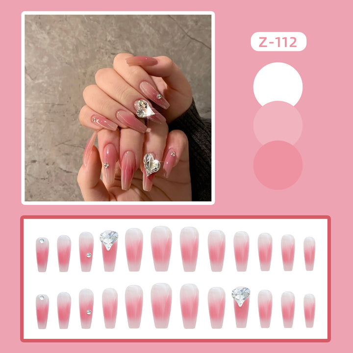 Glamorous Herz-verzierte Press-On Nagelkunst