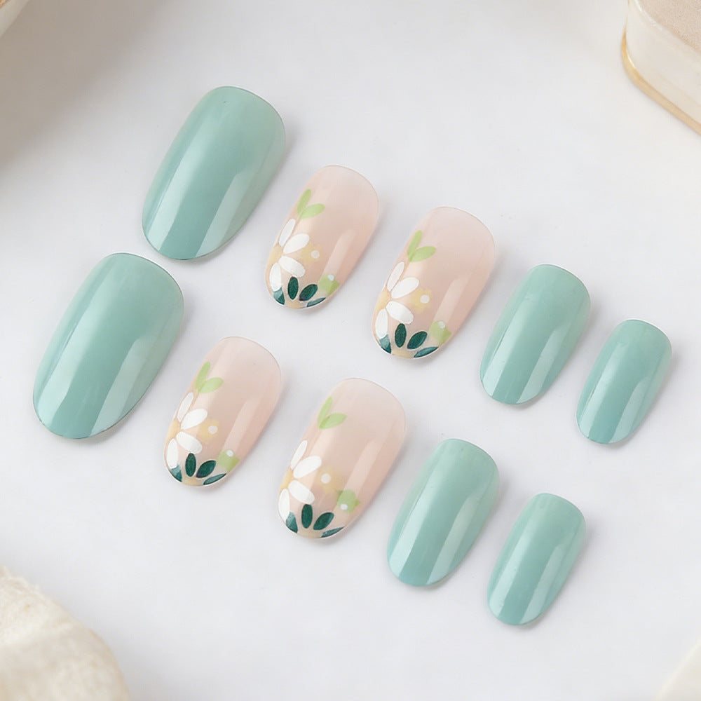 Press-On Floral Nail Art Set Karnz