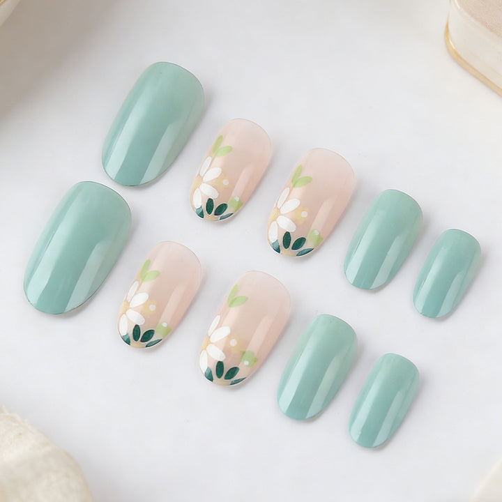 Press-On Floral Nail Art Set Karnz