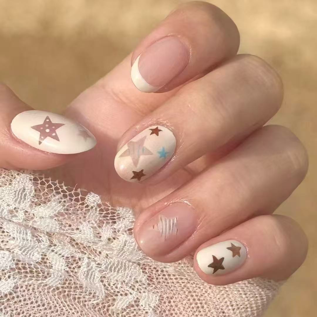 Künstlerische Themen Nageldesign Kollektion Karnz