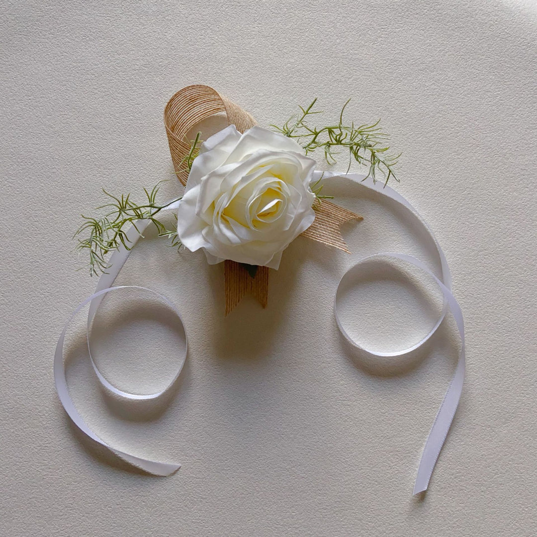Elegante florale Haarschleife