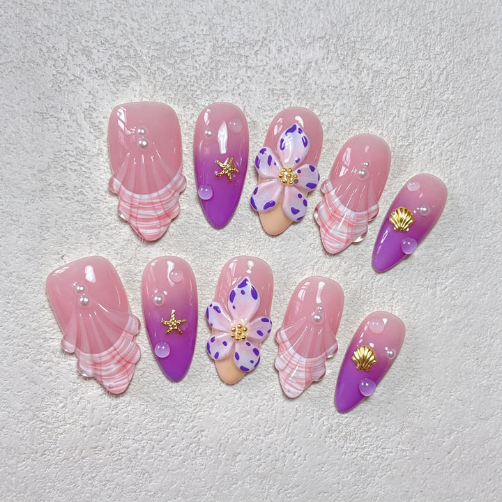Dekoratives Press-On Nagelkunst Set mit floralen und ozeanischen Themen Karnz
