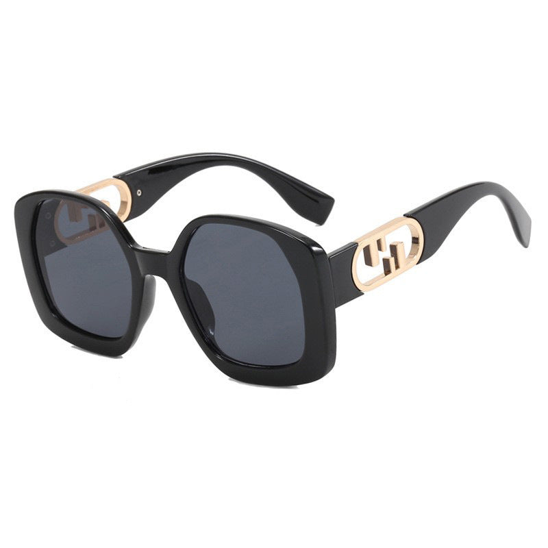 Damen oversized Sonnenbrille mit extravagantem geometrischen Rahmen und eleganten Akzenten Karnz