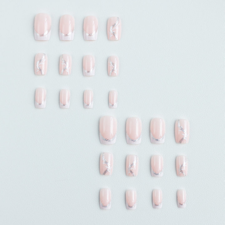 Elegantes florales Acryl-Nageldesign