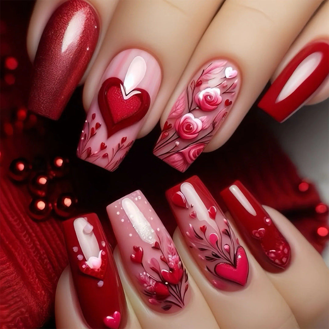 Romantische Blumenherz-Nagelkunstverlängerungen Karnz