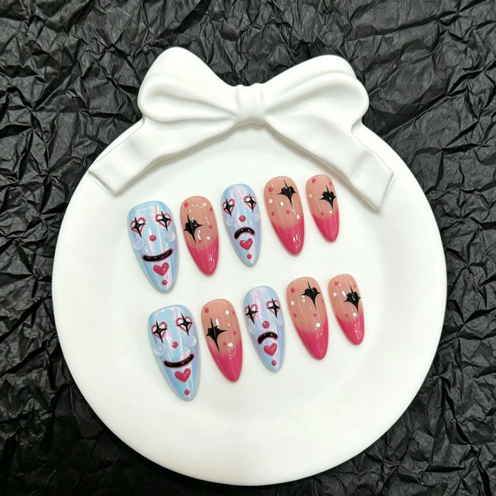 Kreatives Clown-inspiriertes Press-On Nägel Set