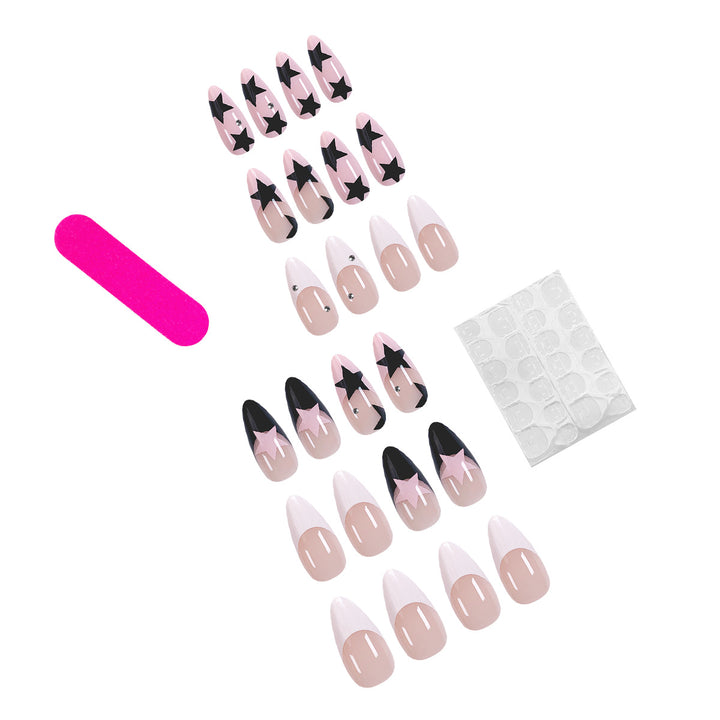 Kunstvolle Stiletto-Nägel mit Sternen-Motiv Karnz